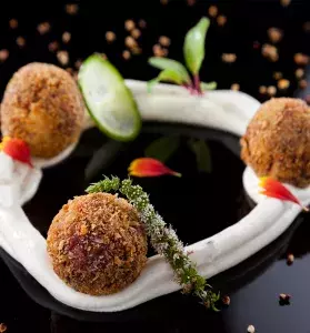 Best Restaurants in New Delhi, India for Fine Dining - Thumbnail